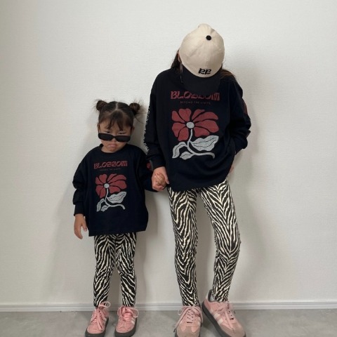 ジュニア　ロングTシャツ(140～160cm・RRmoment/RINA)