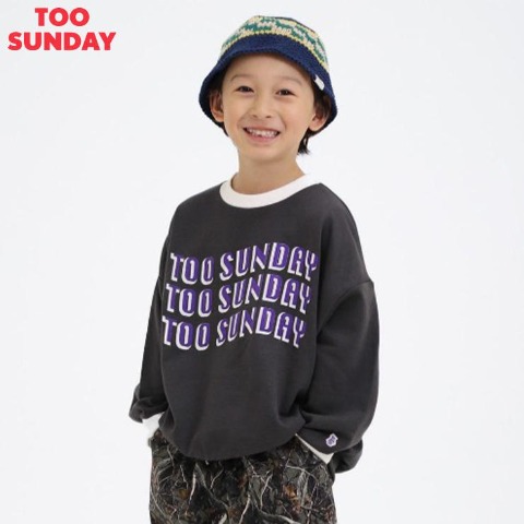 キッズ　トレーナー（110～130cm・TOO SUNDAY/とうくん）