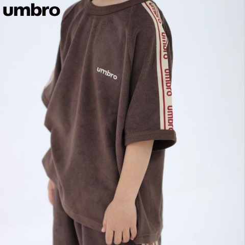 キッズ　半袖Tシャツ（140～170cm・UMBRO）