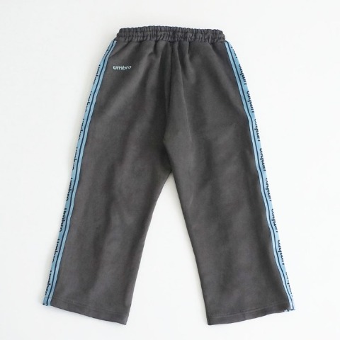 キッズ　パンツ（140～170cm・UMBRO）