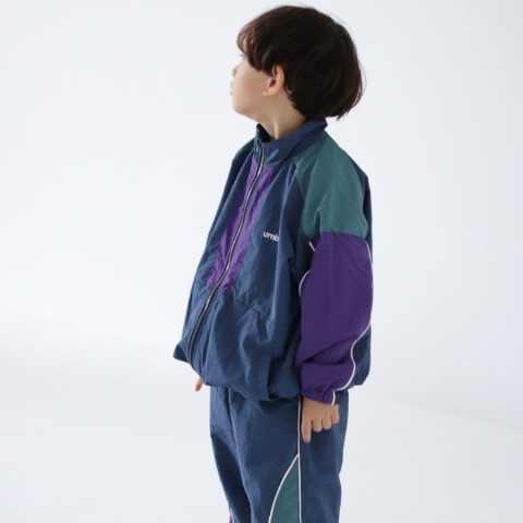 キッズ　ジャケット（140cm～170cm・UMBRO）