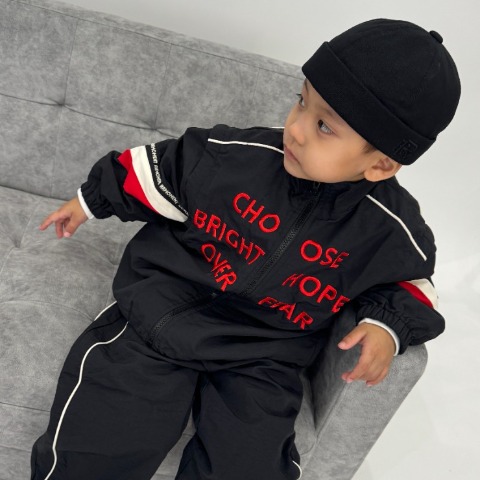 キッズ　ナイロン2WAUジャケット(140～160cm・RRmoment/RINA)