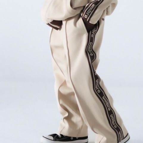 キッズ　パンツ（140～170cm・UMBRO）