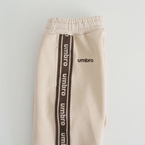 キッズ　パンツ（140～170cm・UMBRO）