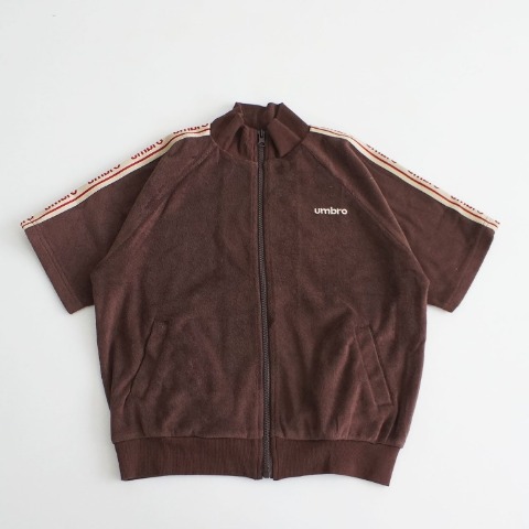 キッズ　トップス（110～130cm・UMBRO）