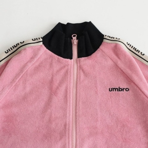キッズ　トップス（110～130cm・UMBRO）