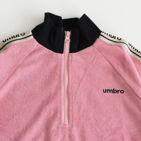 キッズ　トップス（110～130cm・UMBRO）