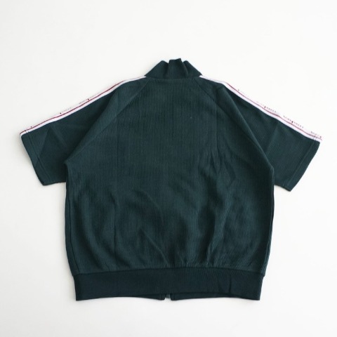 キッズ　トップス（140～170cm・UMBRO）