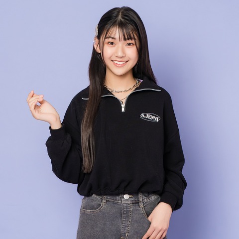 キッズ　トレーナー（140・150cm・S.JENNI)