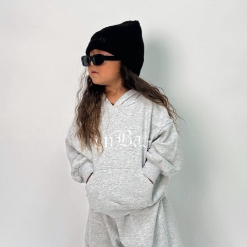 キッズ　パーカ（140cm・anonbaby）