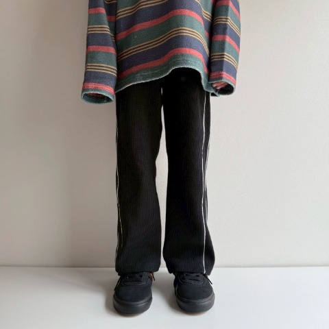 キッズ　パンツ（140cm～150cm）