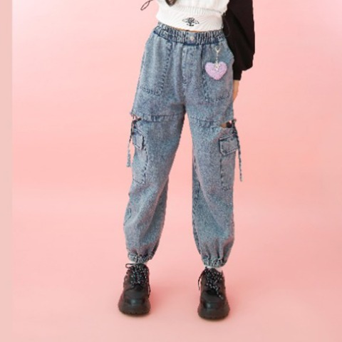キッズ　ロングパンツ（140cm・150cm・Lily Chuu）