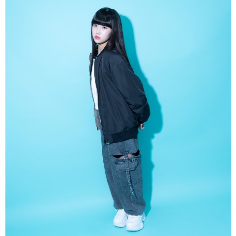 キッズ　ロングパンツ（140・150cm・Lily Chuu）