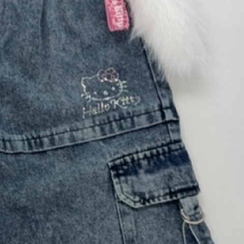 キッズ　ロングパンツ　(140cm・ハローキティ）