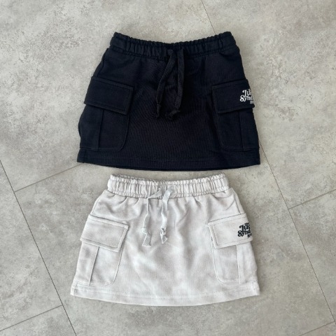 キッズ　RRMスウェットスカート（RRmoment・110～130cm）