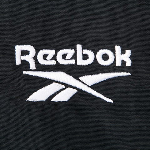 キッズ　ジャケット（150・160cm・Reebok）