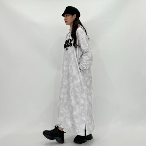 ジュニア　RRMフード付きワンピース（RRmoment・160～170cm）