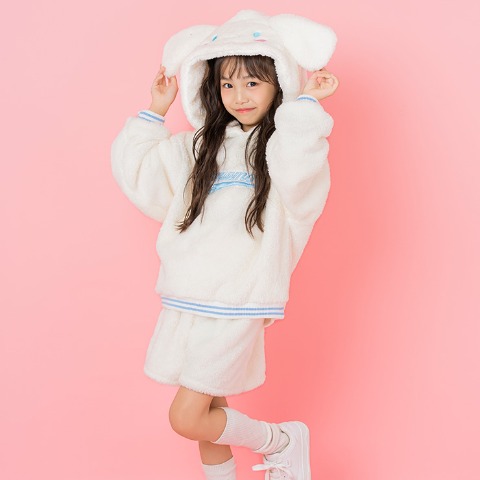キッズ　パーカー＋ショートパンツセット（140・150cm・シナモロール）