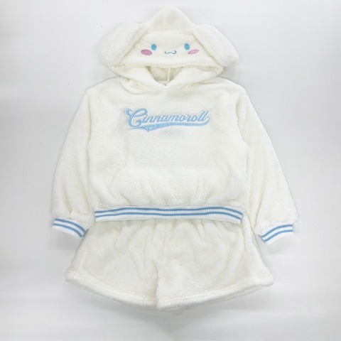 キッズ　パーカー＋ショートパンツセット（140・150cm・シナモロール）