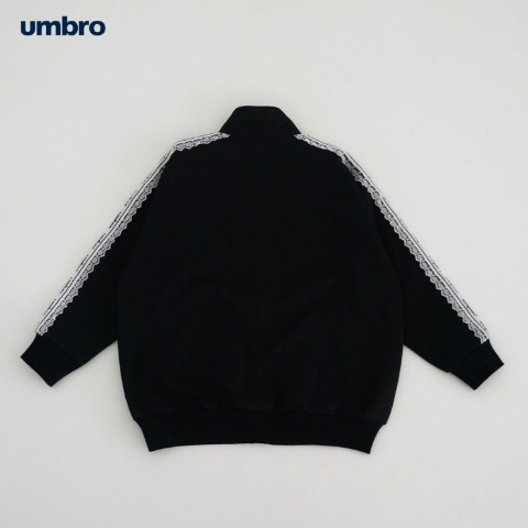 キッズ　ジャケット（110～130cm・UMBRO）