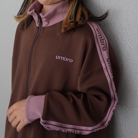キッズ　ジャケット（110～130cm・UMBRO）
