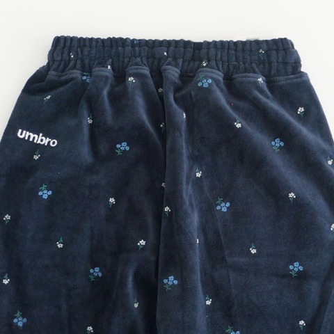 キッズ　パンツ（110～130cm・UMBRO）