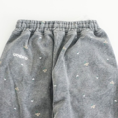 キッズ　パンツ（110～130cm・UMBRO）