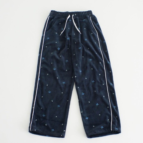 キッズ　パンツ（110～130cm・UMBRO）