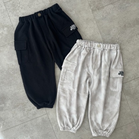 キッズ　ロングパンツ（RRmoment・110～130cm）