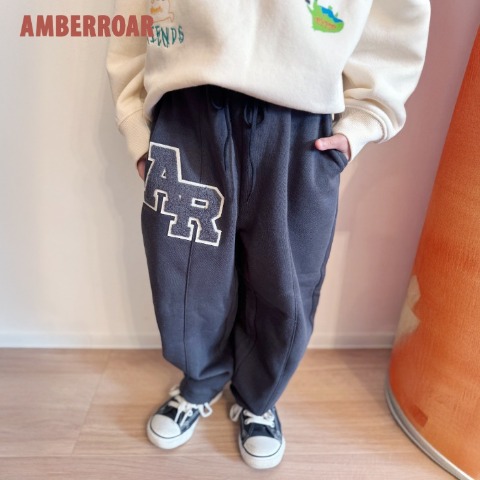 キッズ　パンツ（110～130cm・AMBERROAR）