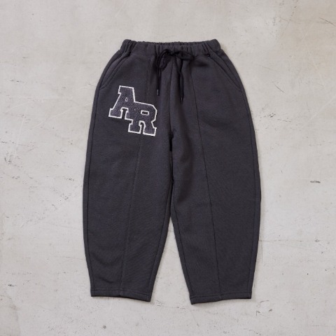 キッズ　パンツ（110～130cm・AMBERROAR）