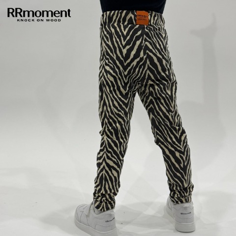 キッズ　ゼブラ柄レギンス(110～130cm・Rrmoment/RINA)