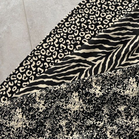 キッズ　パイソン柄レギンス(110～130cm・RRmoment/RINA)