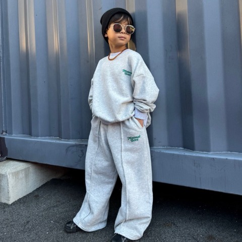 キッズ　パンツ（110～130cm・MONOD.）