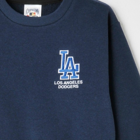 キッズ　裏起毛トレーナー（120・130cm・MLB）