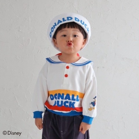 キッズ　トレーナー（110～130cm・DISNEY）