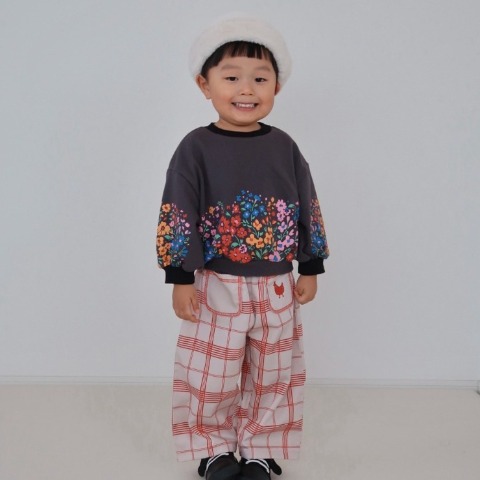 キッズ　トレーナー（110～130cm）