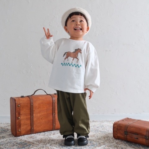 キッズ　長袖Ｔシャツ（110～130cm）