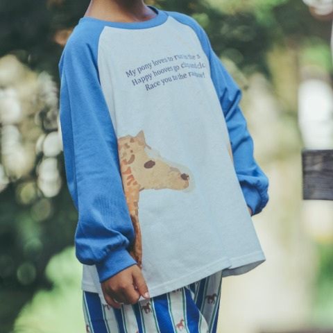 キッズ　Ｔシャツ（110～130㎝・mewoo!）