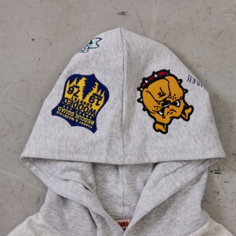 キッズ　トレーナー（110cm～130cm・AMBERROAR)