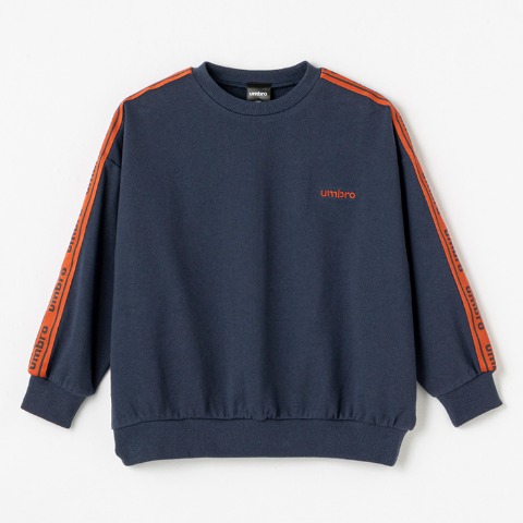 キッズ　トレーナー（110cm～130cm・UMBRO）
