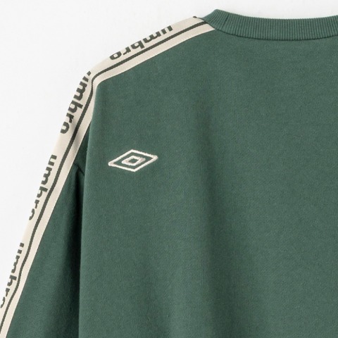 キッズ　トレーナー（110cm～130cm・UMBRO）