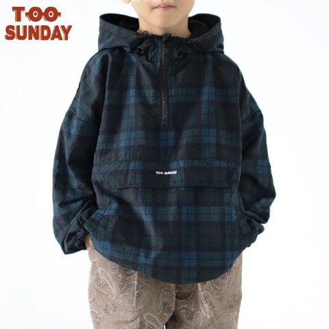 キッズ　トレーナー（110cm～130cm・TOO SUNDAY）