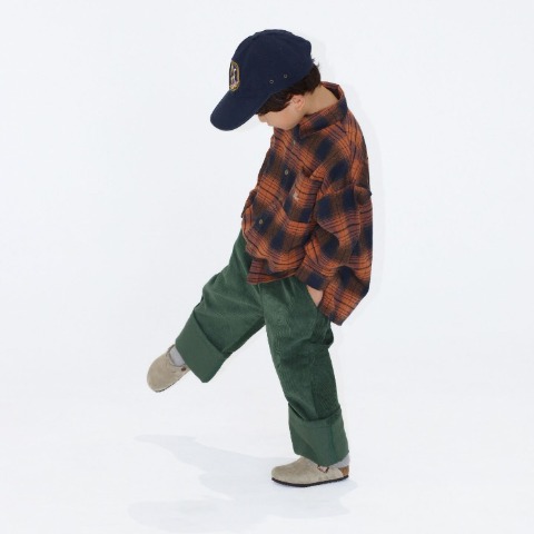 キッズ　シャツ（110cm～130cm・TOO SUNDAY）