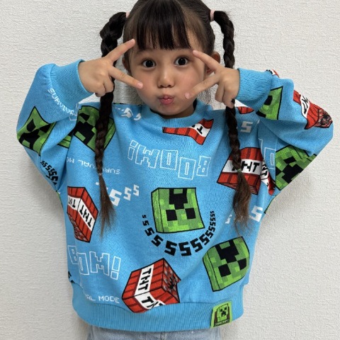 キッズ　トレーナー（110cm～130cm・マインクラフト/チマジロ）
