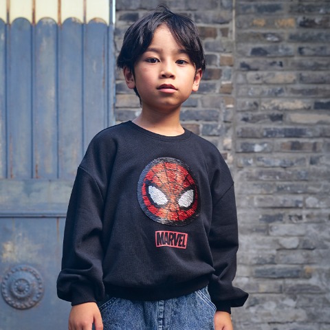 キッズ　トレーナー（110cm～130cm・LITTC FLAP!/MARVEL）