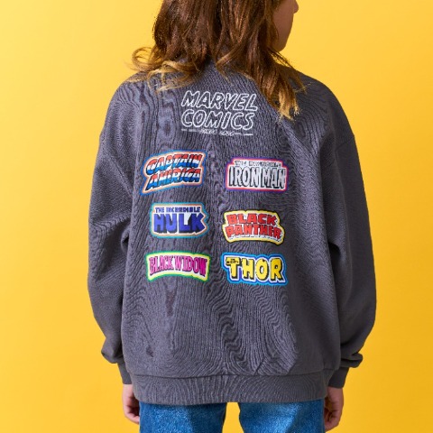 キッズ　トレーナー（130cm・LITTC FLAP)