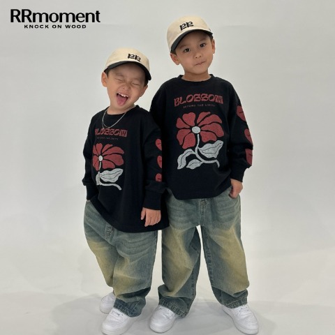 キッズ　ロングTシャツ(110～130cm・RRmoment/RINA)
