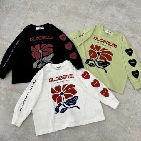 キッズ　ロングTシャツ(110～130cm・RRmoment/RINA)