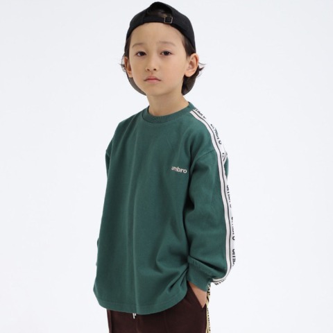 キッズ　長袖Tシャツ（110～130cm・UMBRO/とうくん）